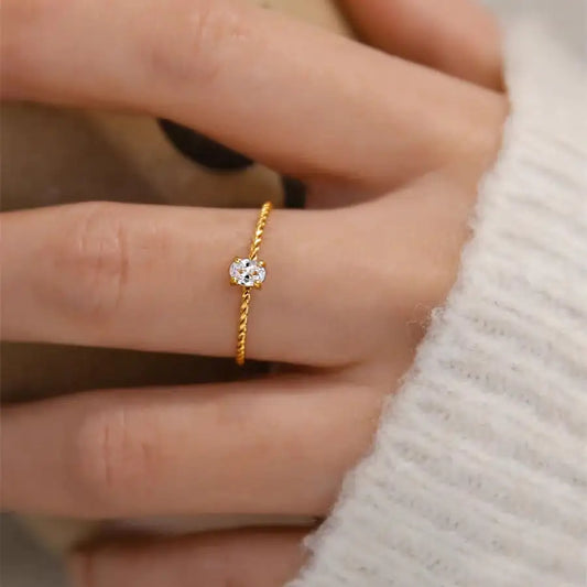 Twist Ring
